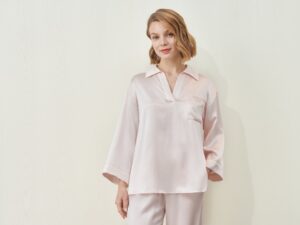 Aromatic Allure: Curating Intimate Luxury Home Fragrances