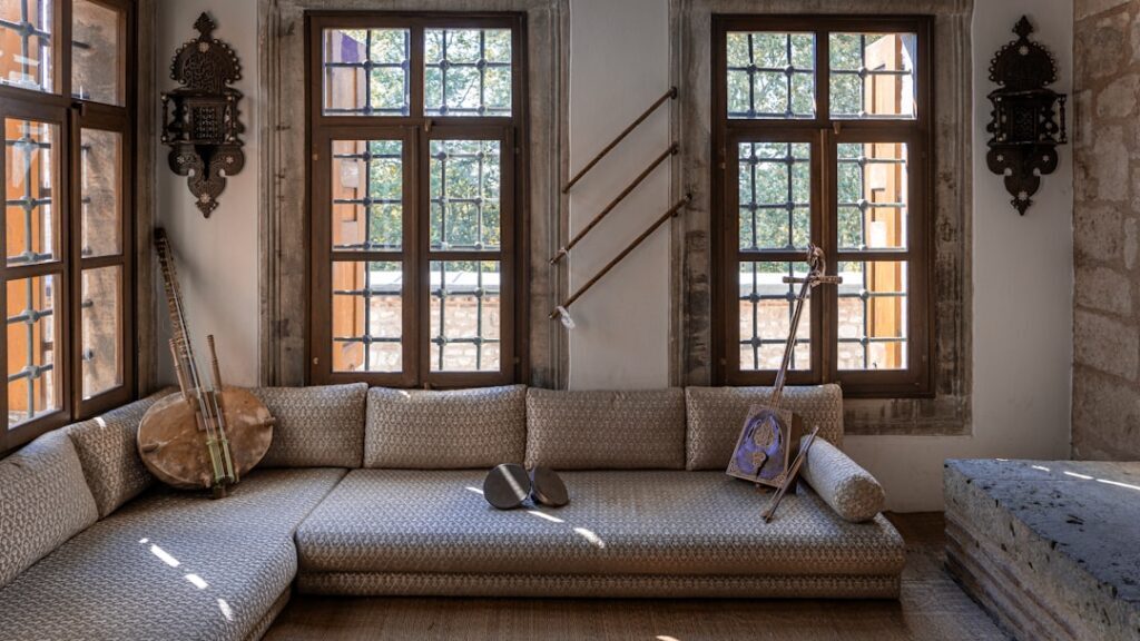 Saphir Oud: The Essence of Luxury Home Ambiance - luxury oud interior